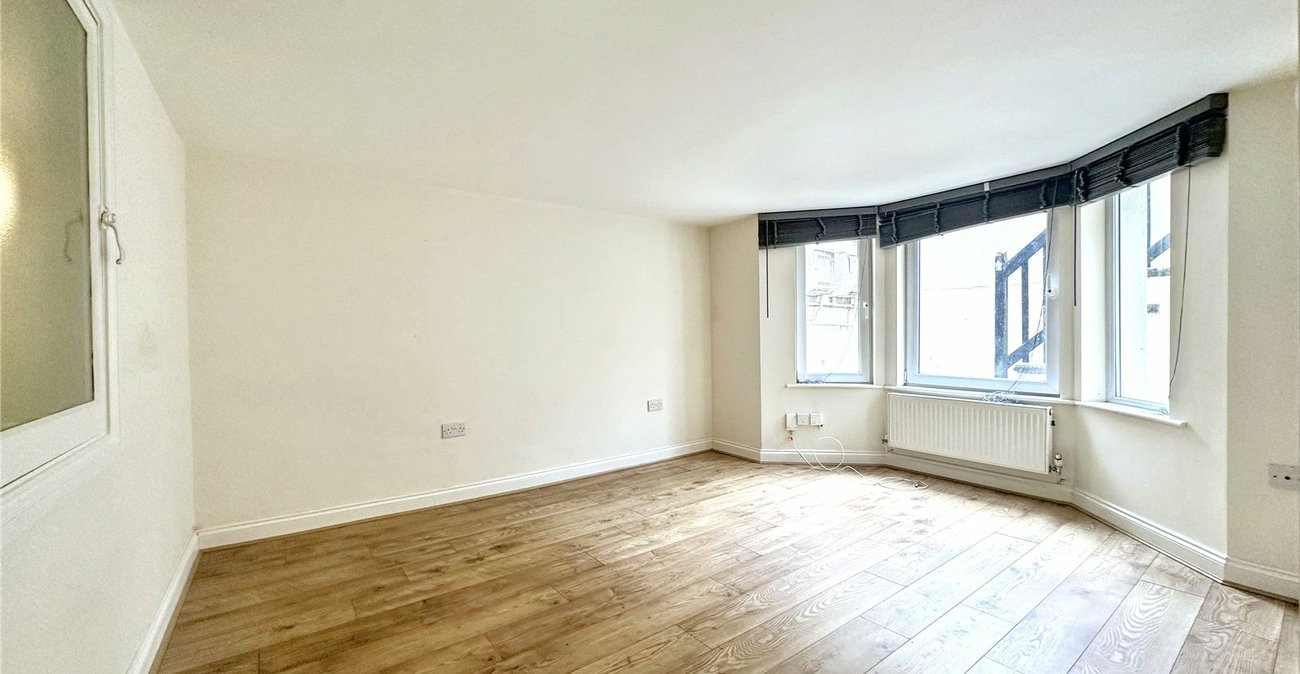 1 bedroom property for sale in Gillingham | Robinson Michael & Jackson