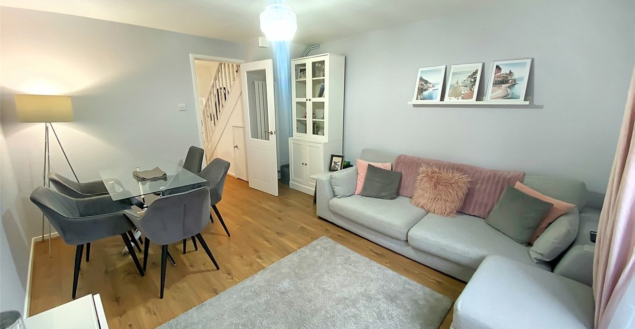 2 bedroom house for sale in Sidcup | Robinson Jackson