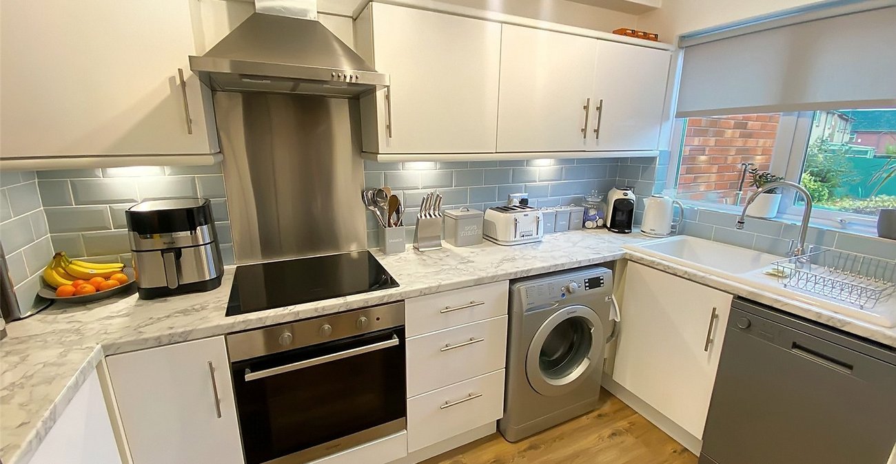 2 bedroom house for sale in Sidcup | Robinson Jackson