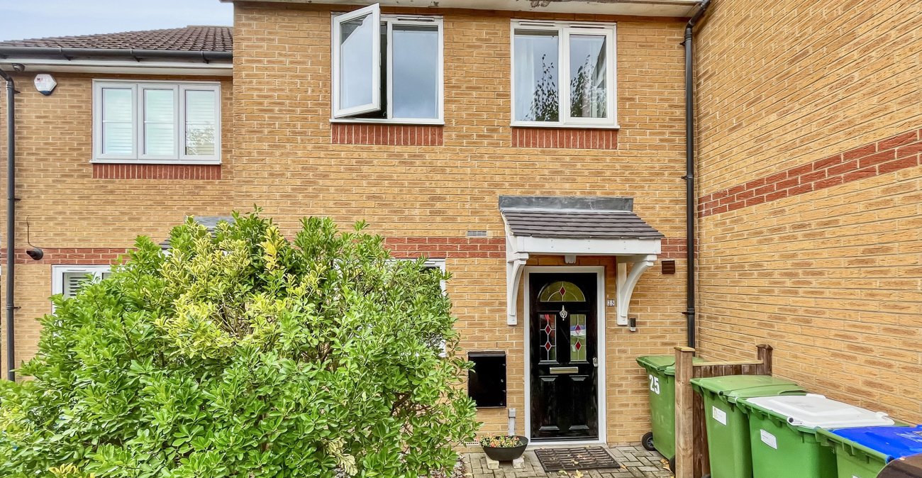 3 bedroom house for sale in Sidcup | Robinson Jackson