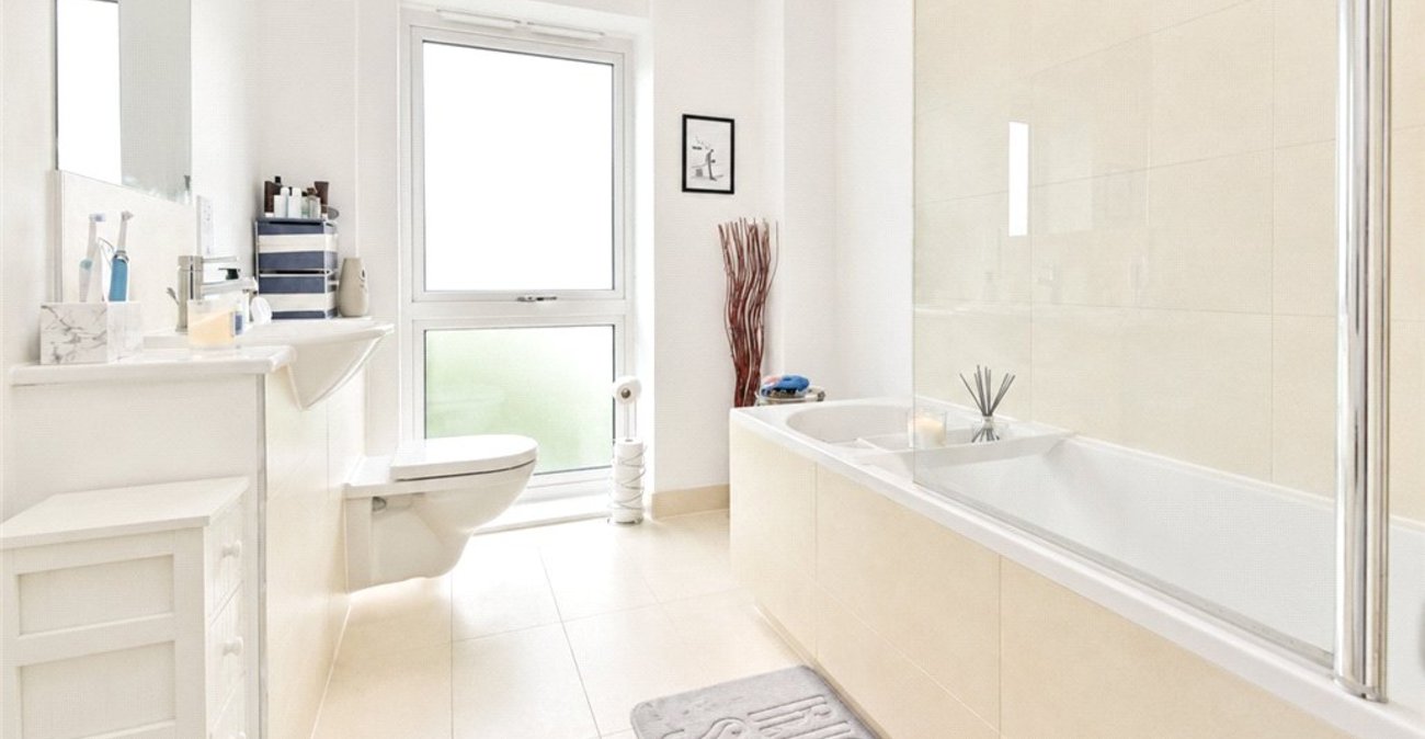 2 bedroom property for sale in St Mary Cray | Robinson Jackson
