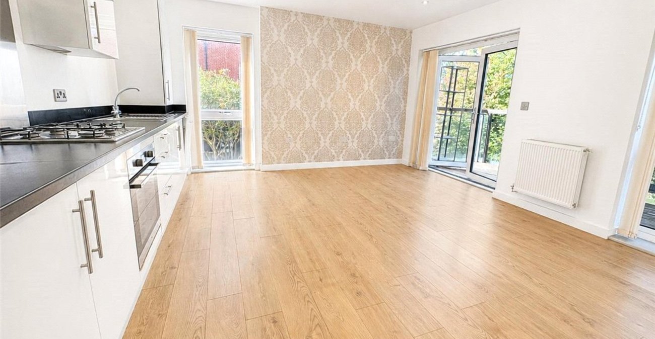 2 bedroom property for sale in St Mary Cray | Robinson Jackson