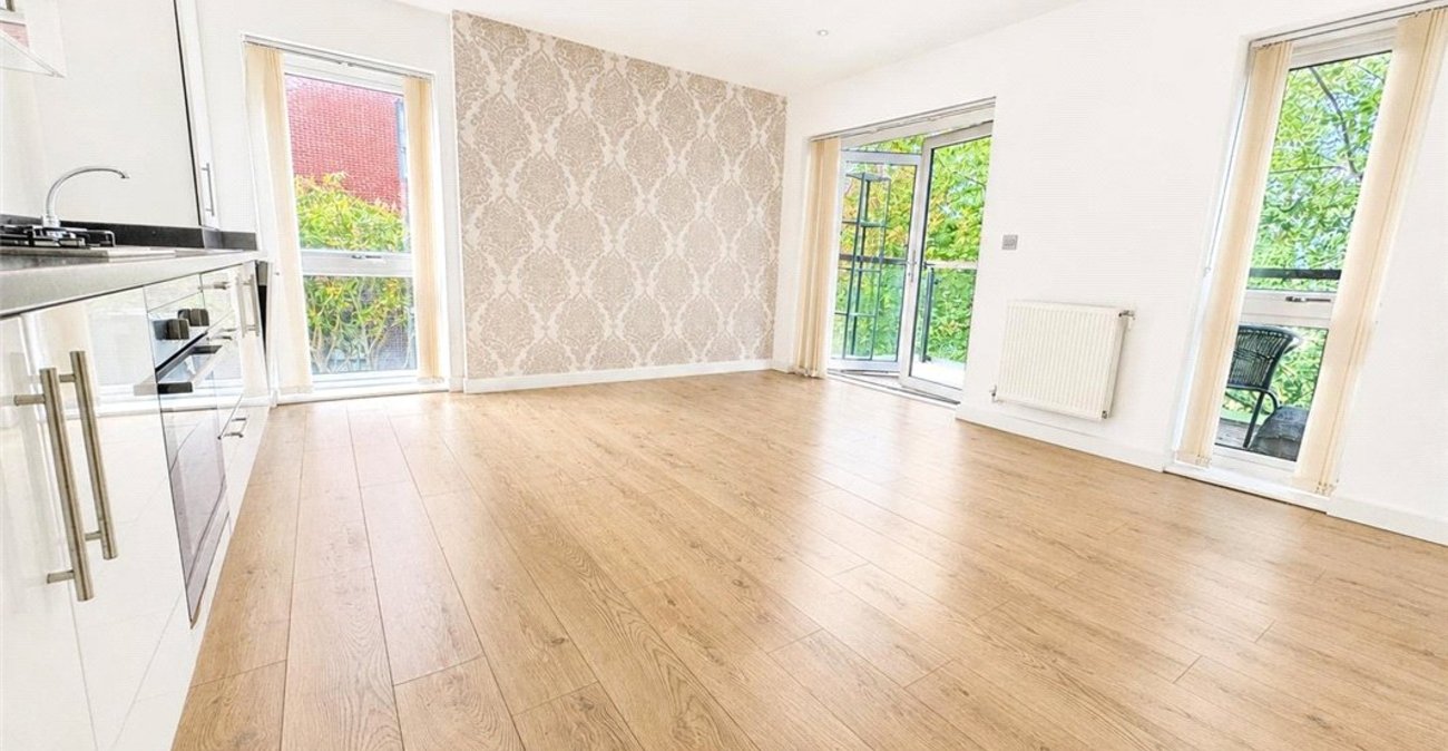 2 bedroom property for sale in St Mary Cray | Robinson Jackson