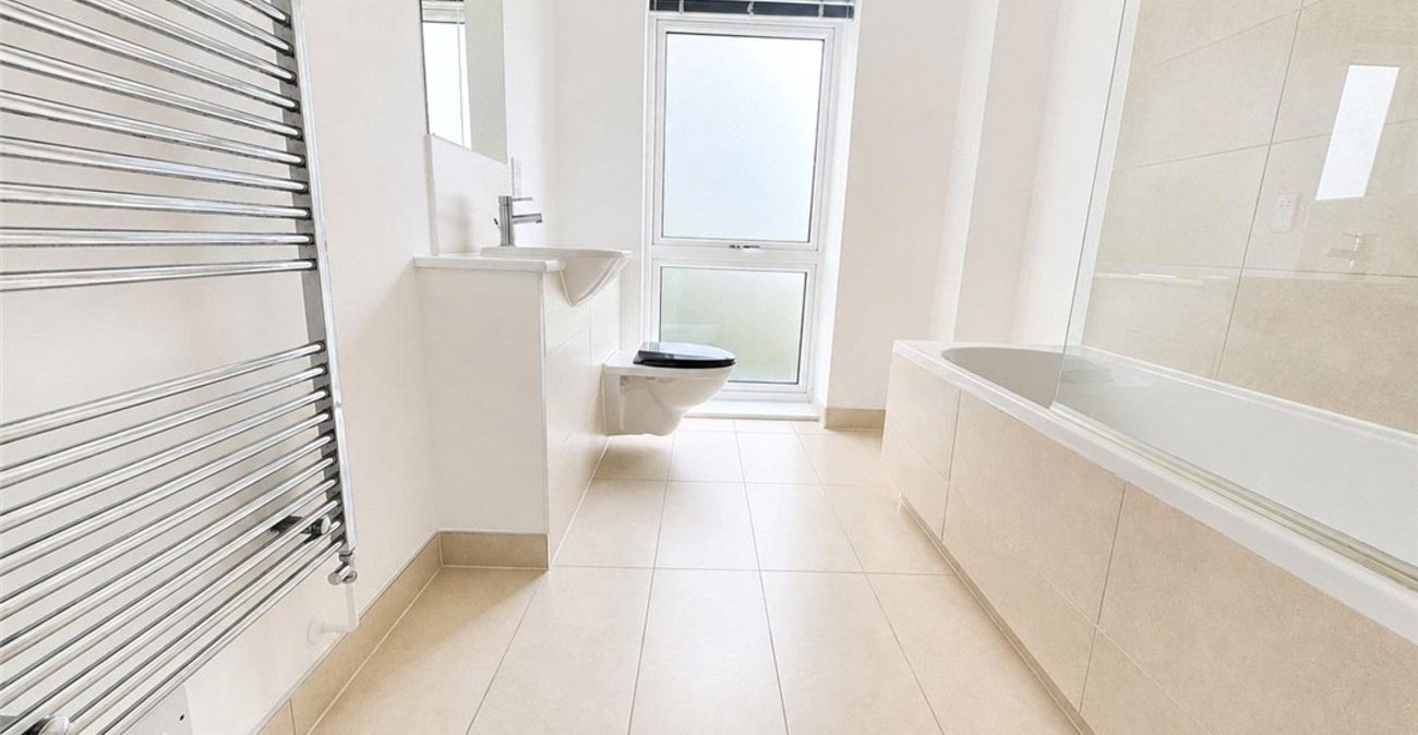 2 bedroom property for sale in St Mary Cray | Robinson Jackson