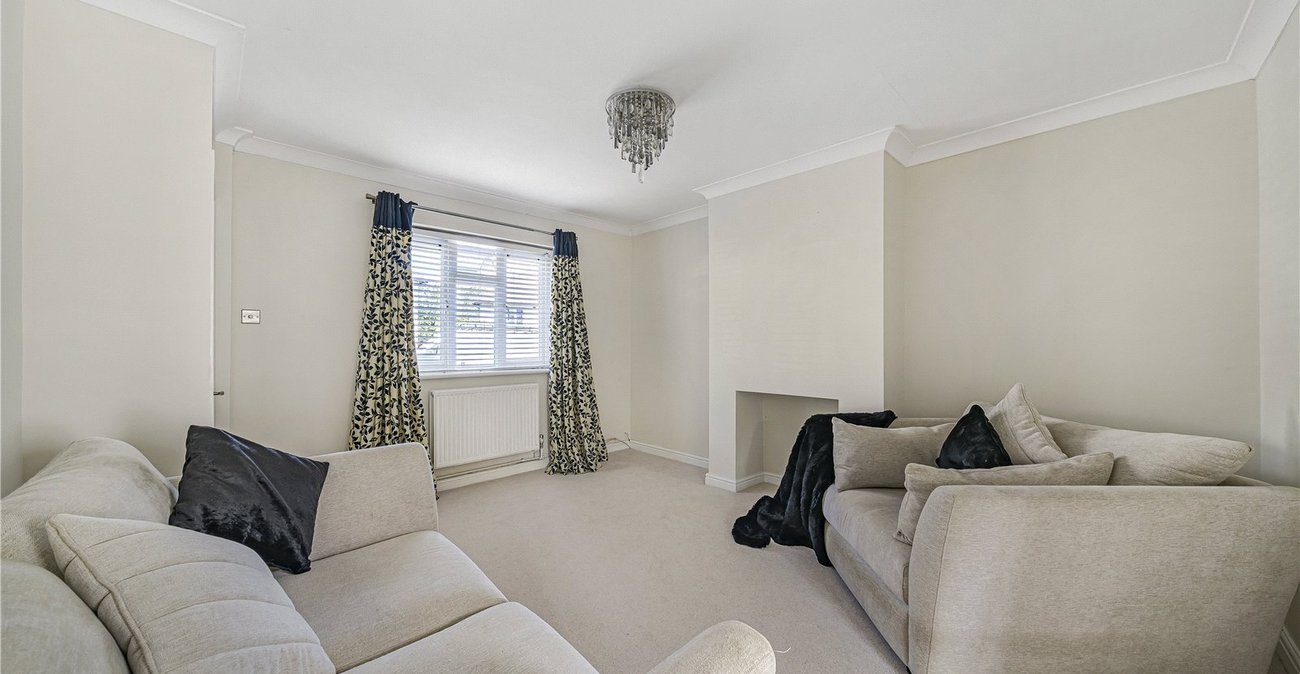 2 bedroom house for sale in Crayford | Robinson Jackson