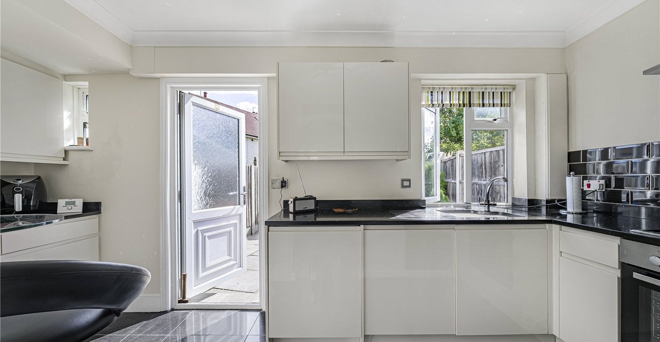 2 bedroom house for sale in Crayford | Robinson Jackson