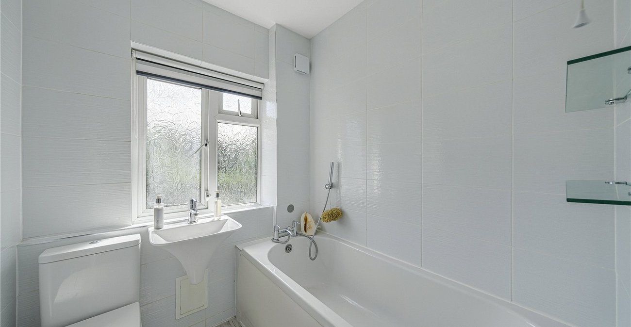 2 bedroom house for sale in Crayford | Robinson Jackson
