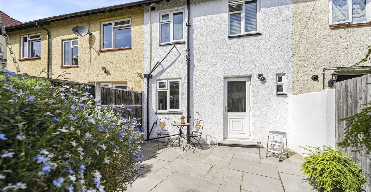 2 bedroom house for sale in Crayford | Robinson Jackson
