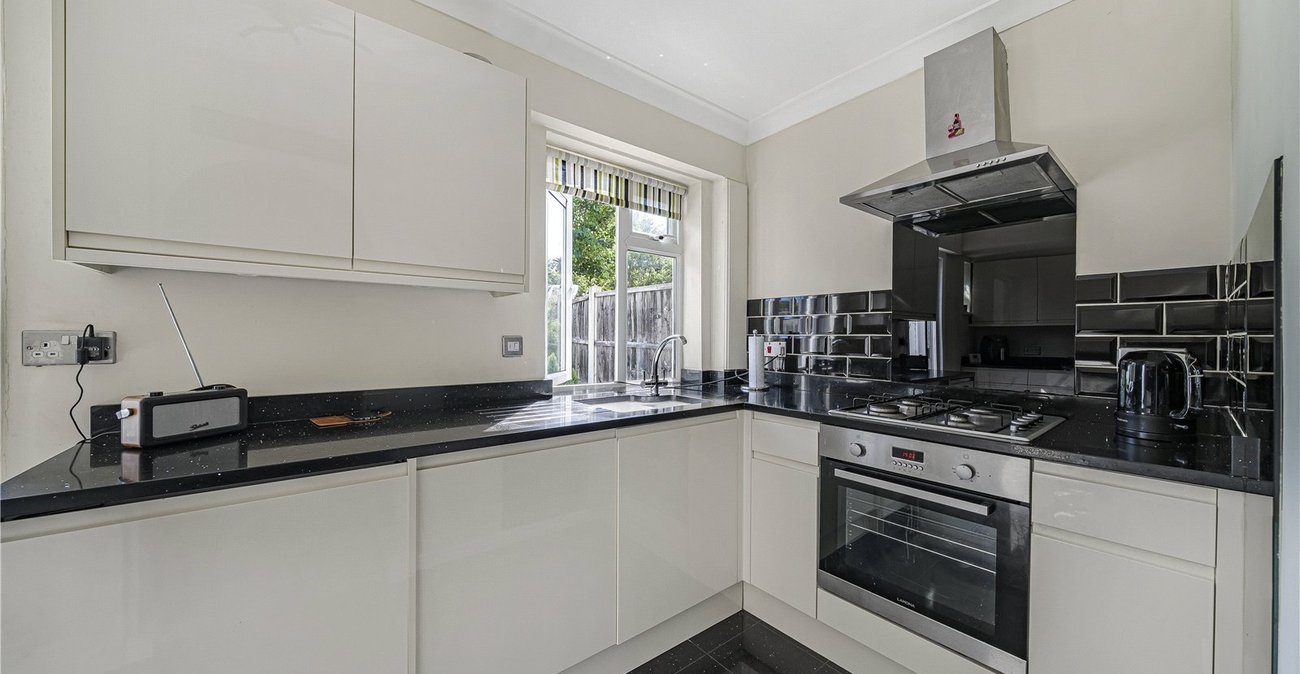 2 bedroom house for sale in Crayford | Robinson Jackson
