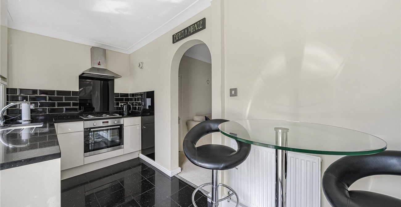 2 bedroom house for sale in Crayford | Robinson Jackson