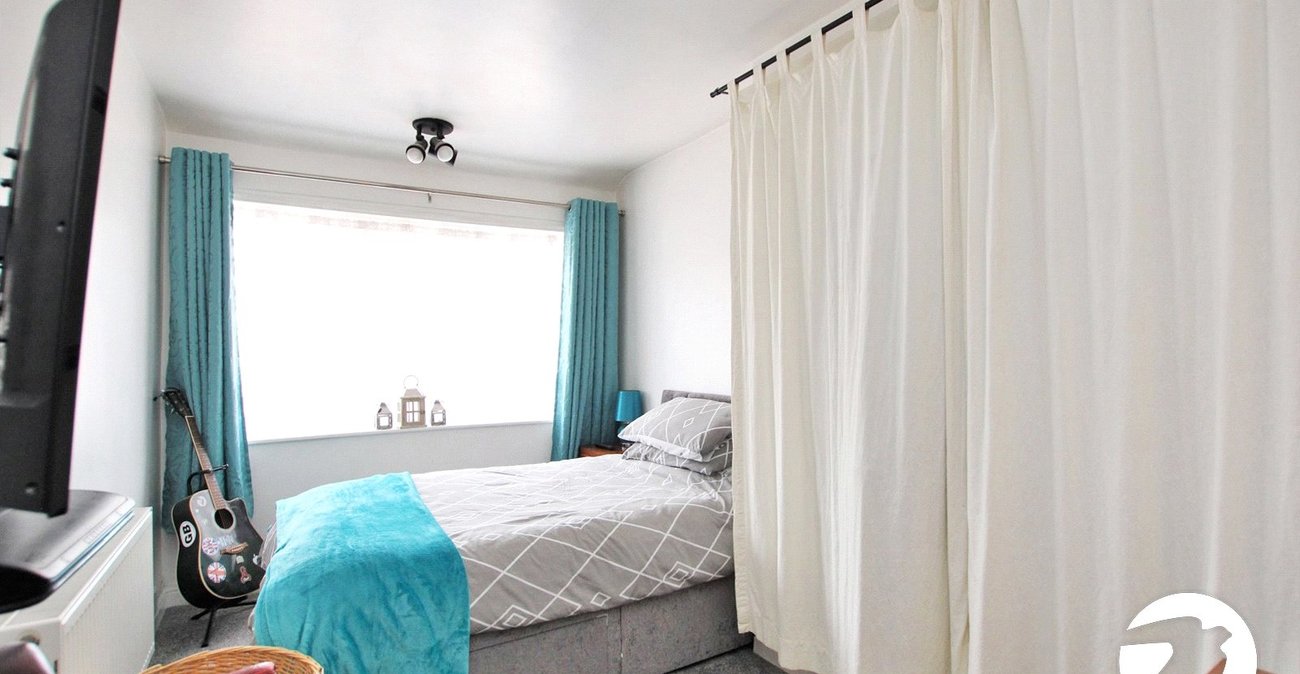 3 bedroom house for sale in Kidbrooke | Robinson Jackson