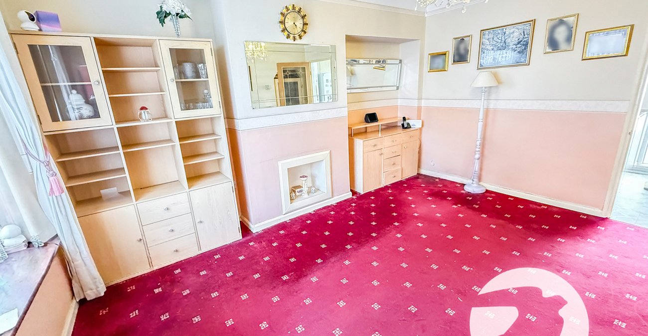 2 bedroom house for sale in London | Robinson Jackson