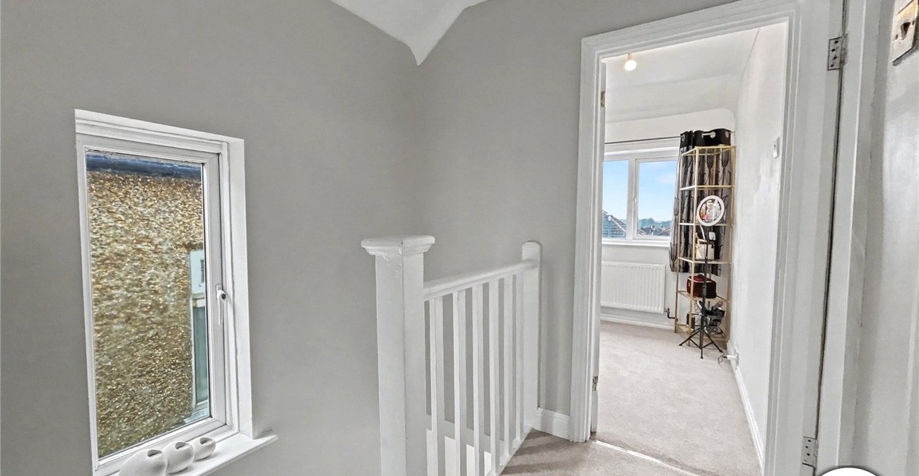 3 bedroom house for sale in Sidcup | Robinson Jackson