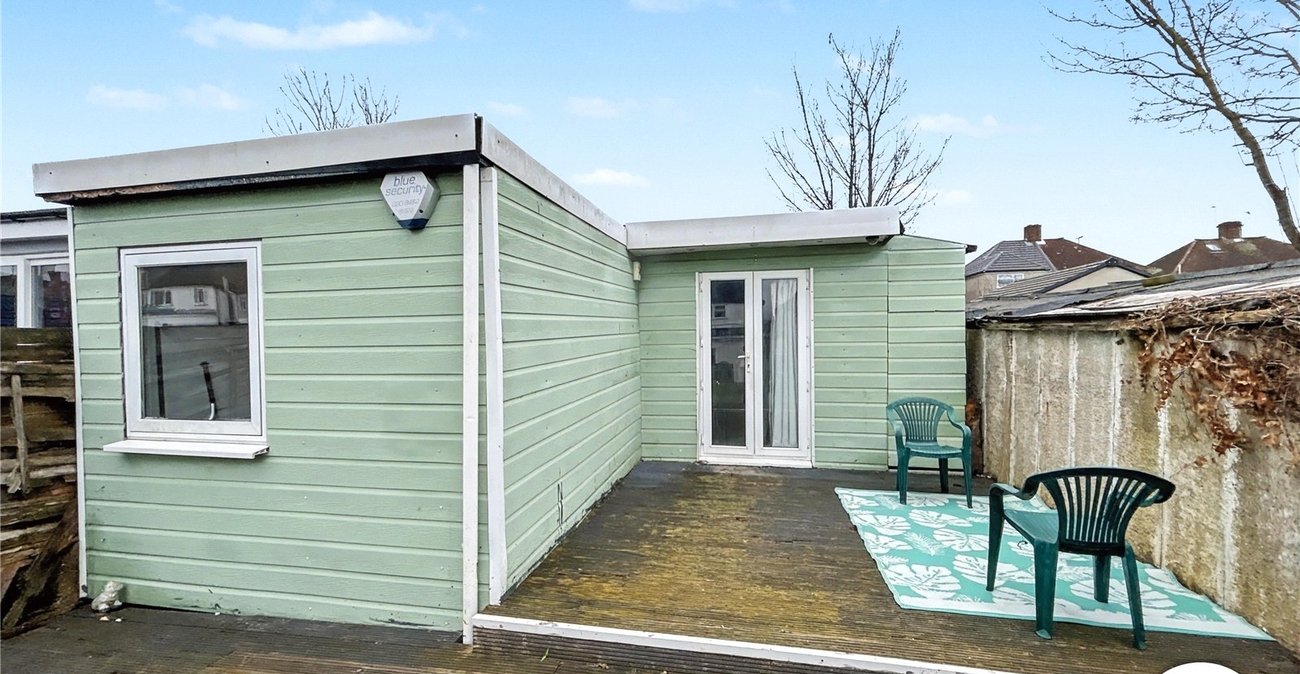 3 bedroom house for sale in Sidcup | Robinson Jackson