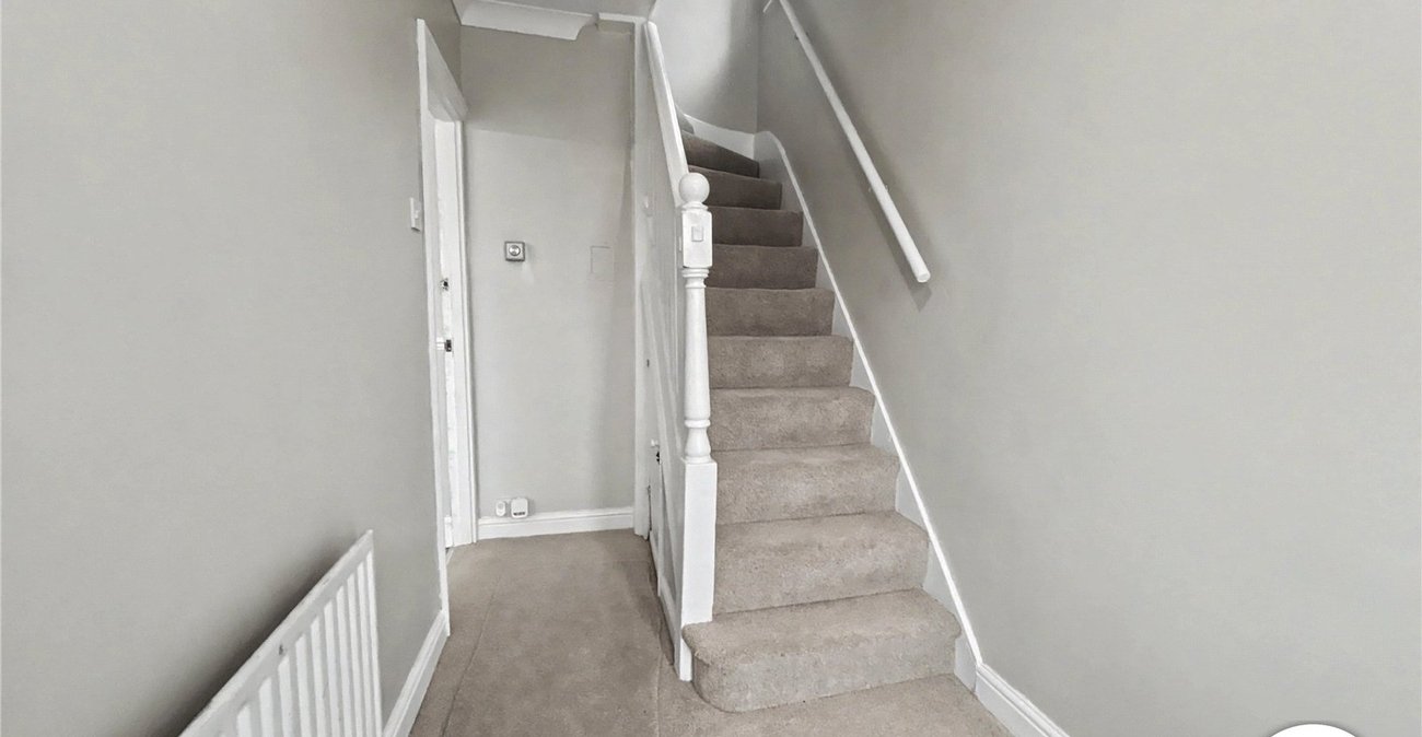 3 bedroom house for sale in Sidcup | Robinson Jackson