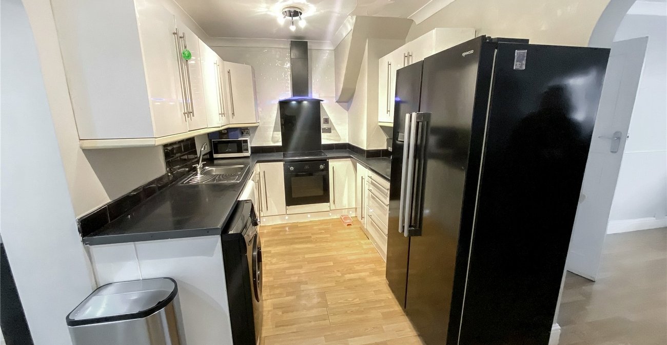 3 bedroom house for sale in Sidcup | Robinson Jackson