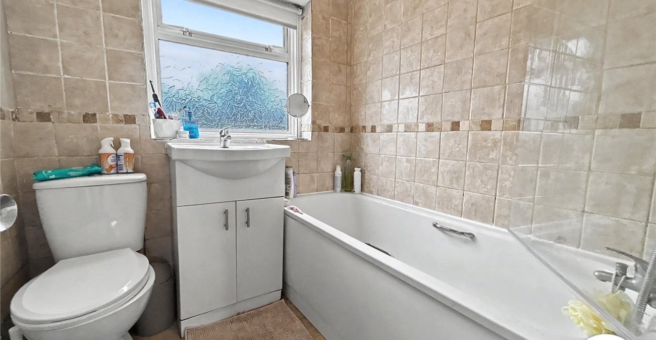 3 bedroom house for sale in Sidcup | Robinson Jackson