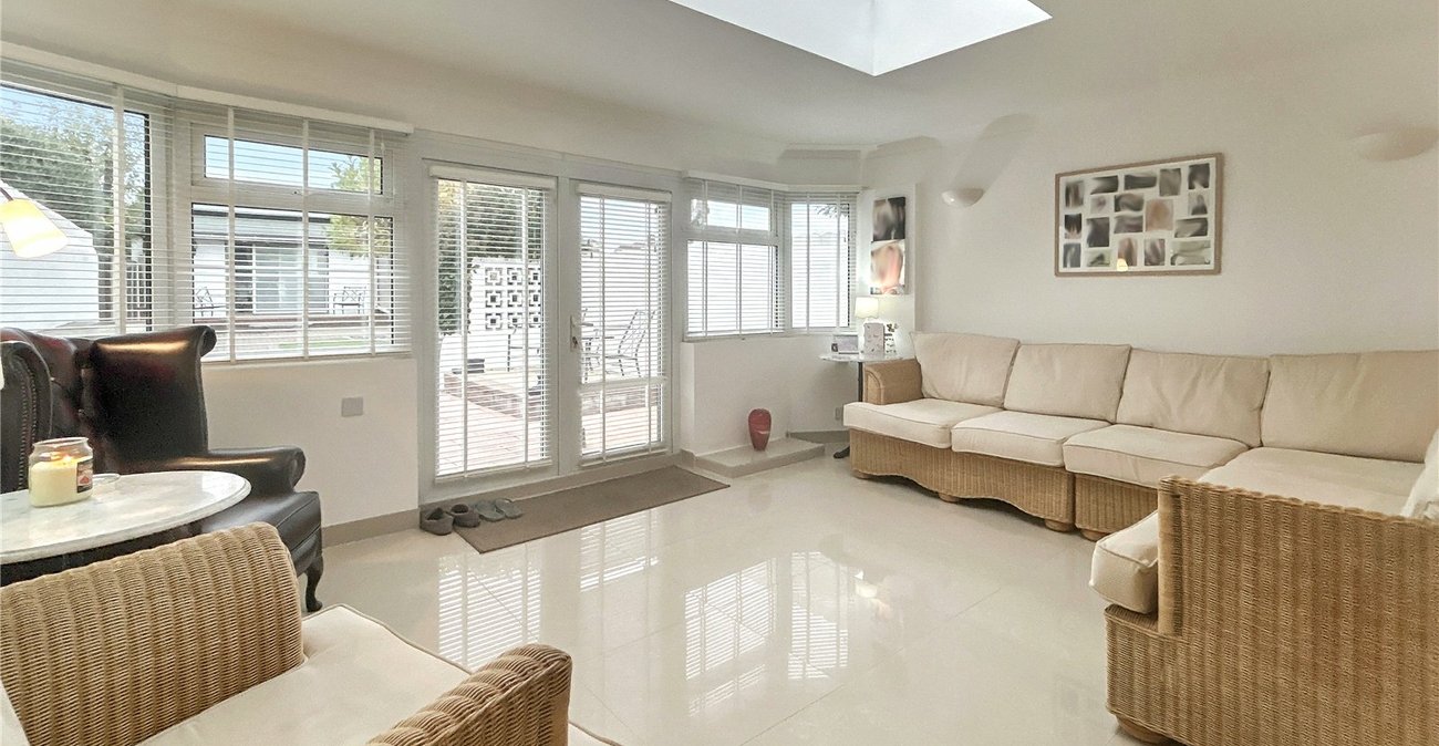 2 bedroom house for sale in Sidcup | Robinson Jackson