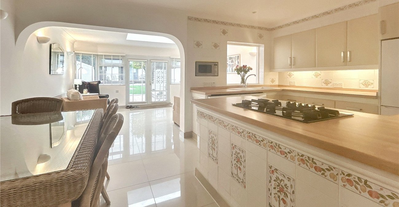 2 bedroom house for sale in Sidcup | Robinson Jackson