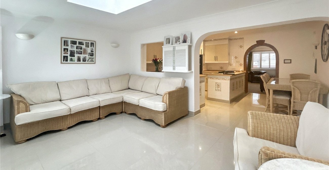 2 bedroom house for sale in Sidcup | Robinson Jackson