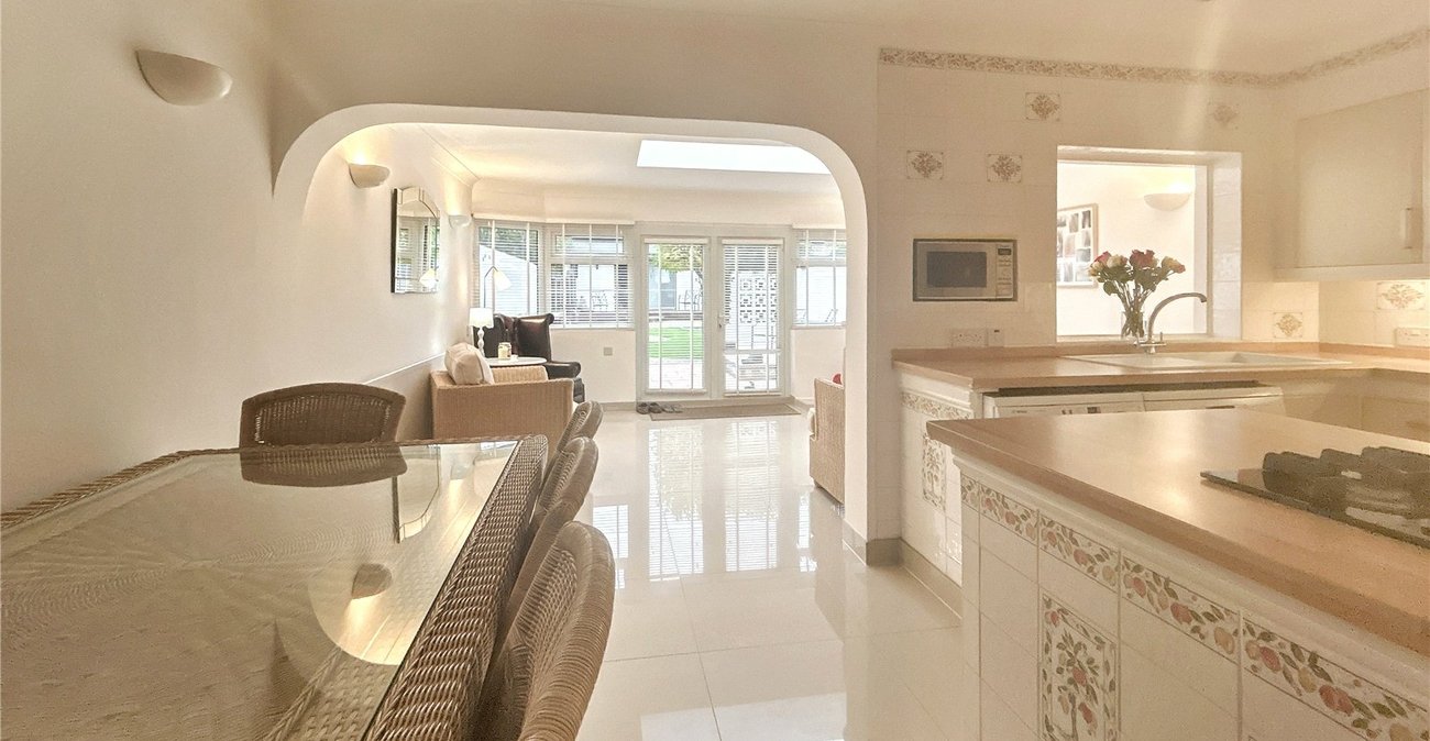 2 bedroom house for sale in Sidcup | Robinson Jackson