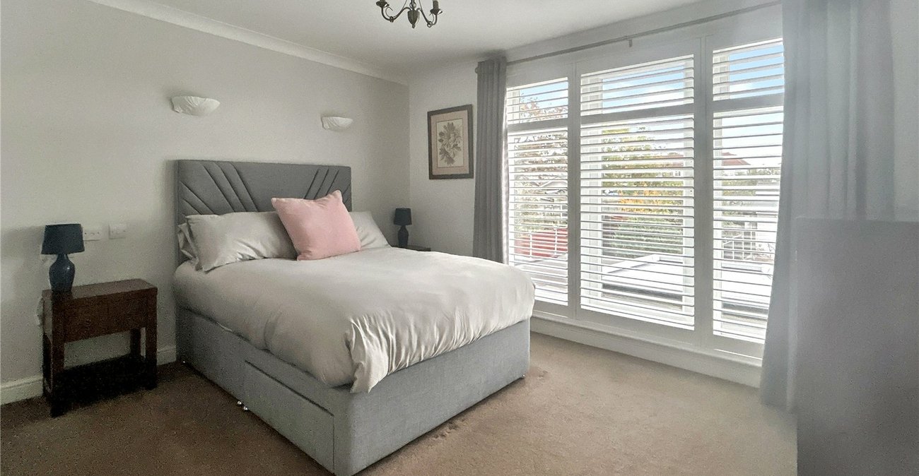 2 bedroom house for sale in Sidcup | Robinson Jackson