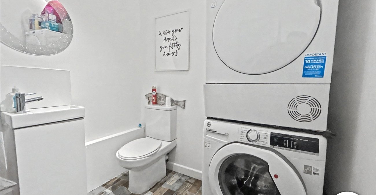 3 bedroom house for sale in Sidcup | Robinson Jackson