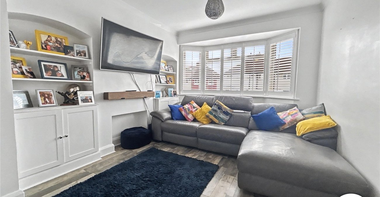 3 bedroom house for sale in Sidcup | Robinson Jackson