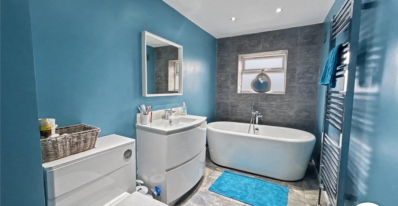 3 bedroom house for sale in Sidcup | Robinson Jackson