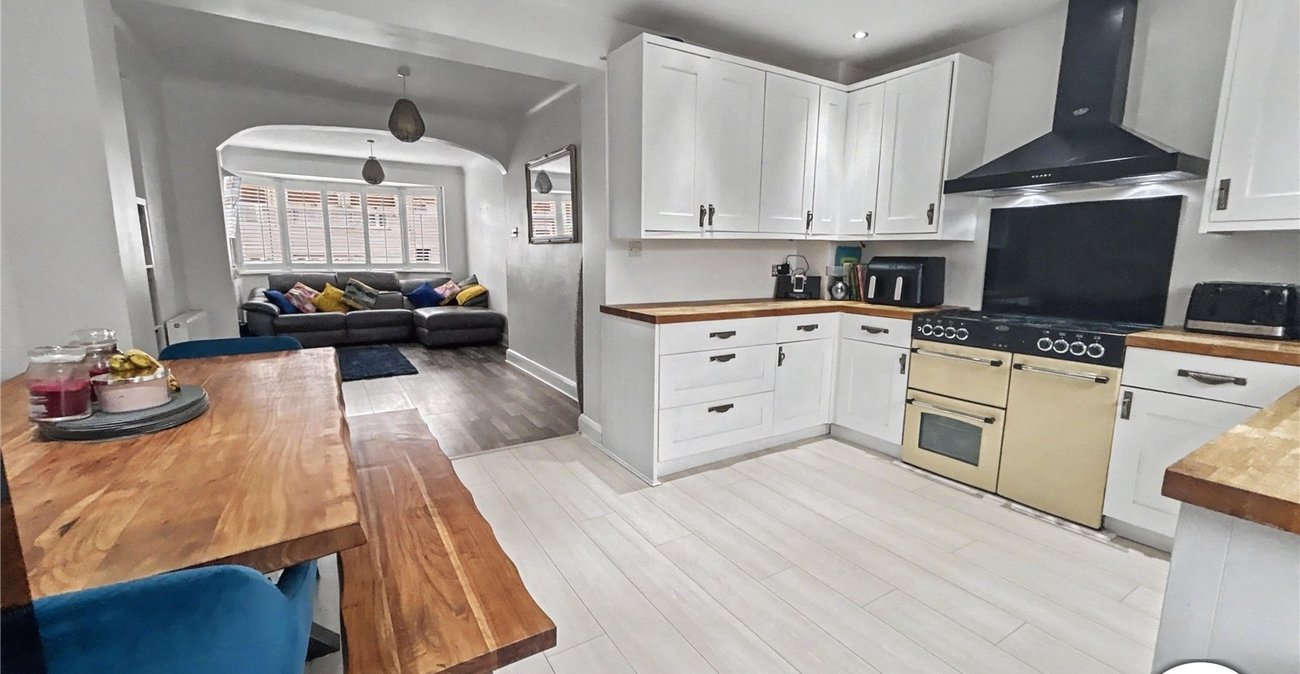 3 bedroom house for sale in Sidcup | Robinson Jackson