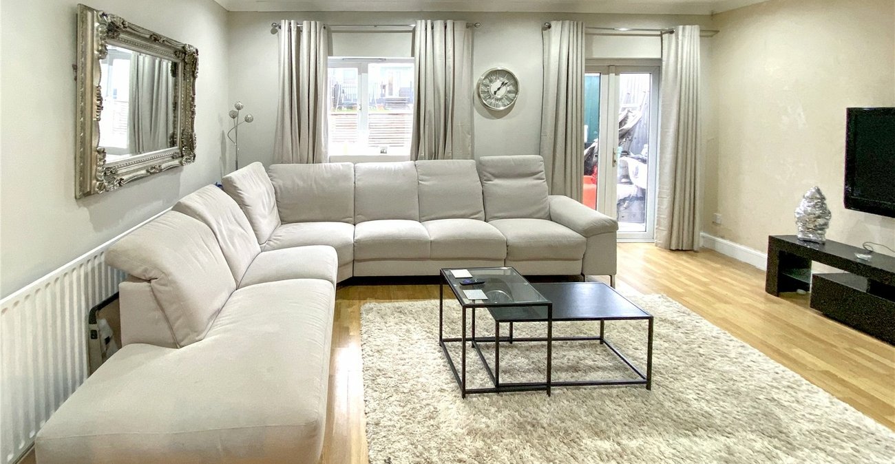 3 bedroom house for sale in Sidcup | Robinson Jackson