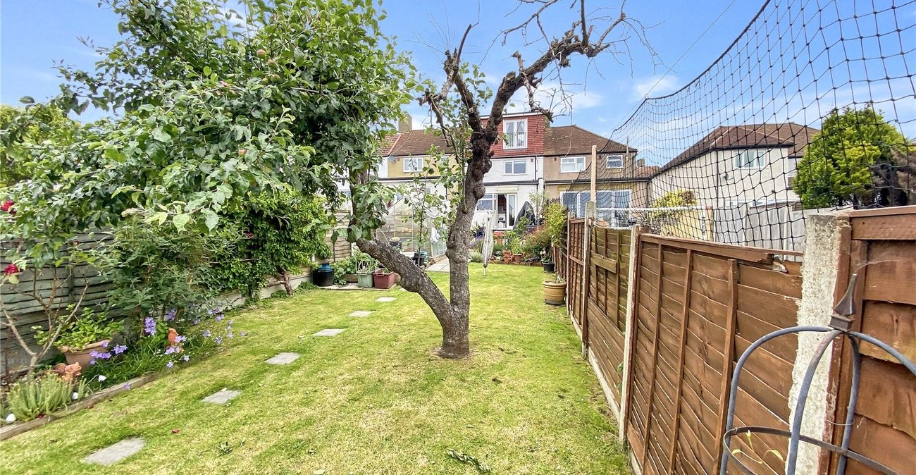 3 bedroom house for sale in Sidcup | Robinson Jackson