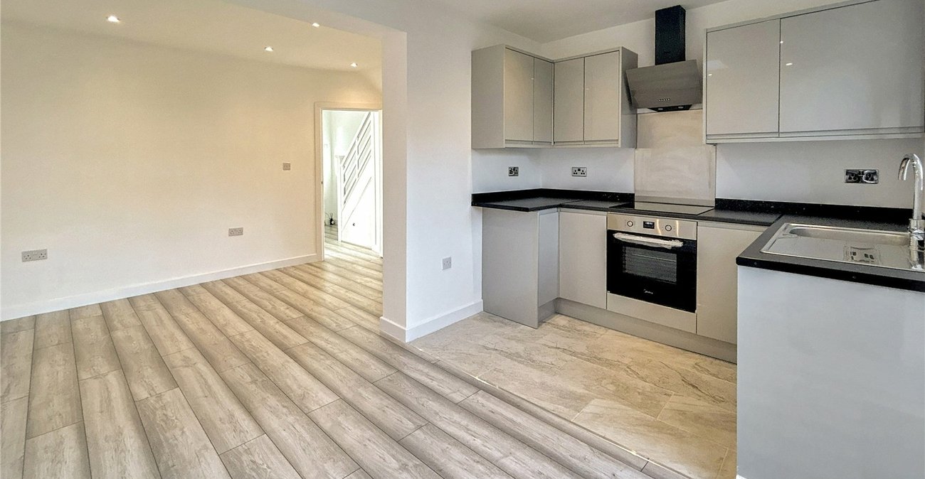 3 bedroom house for sale in Sidcup | Robinson Jackson