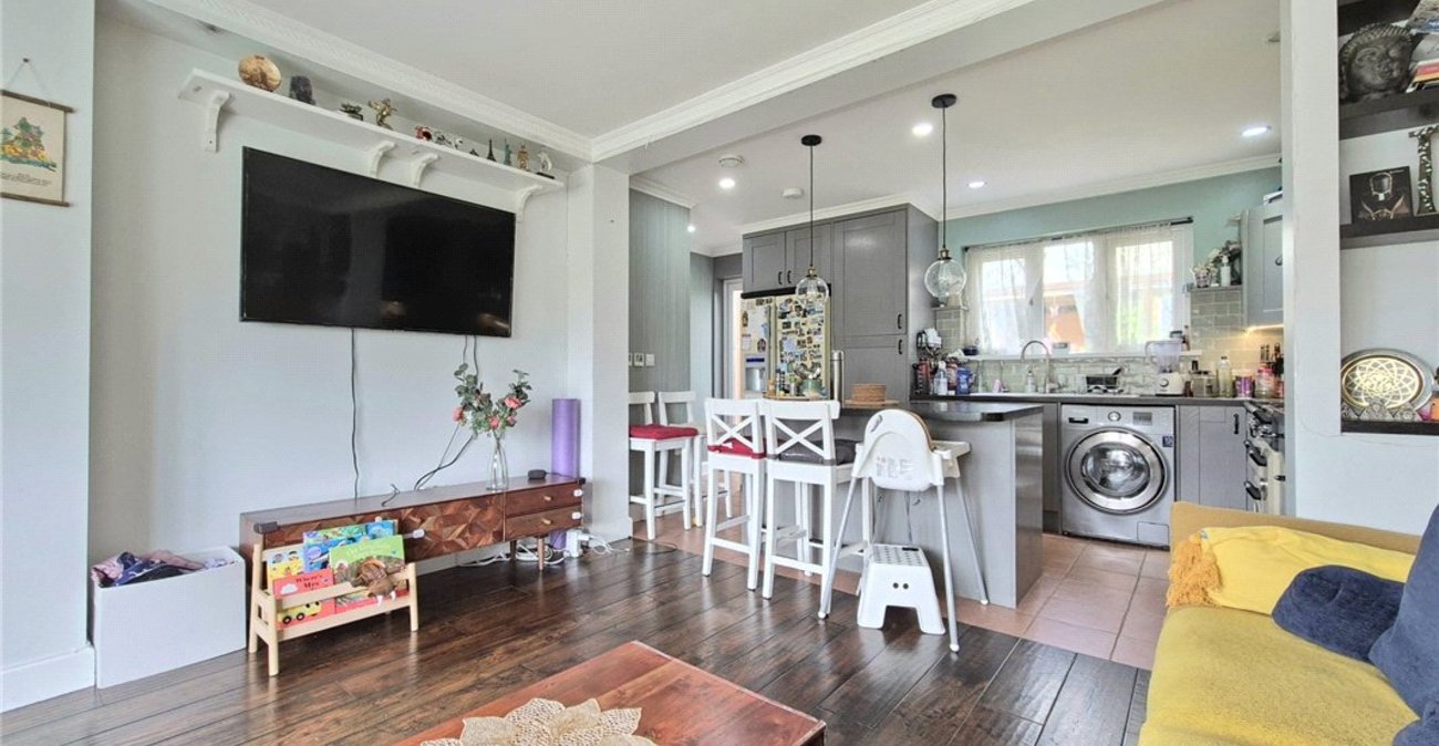 3 bedroom house for sale in St Paul's Cray | Robinson Jackson