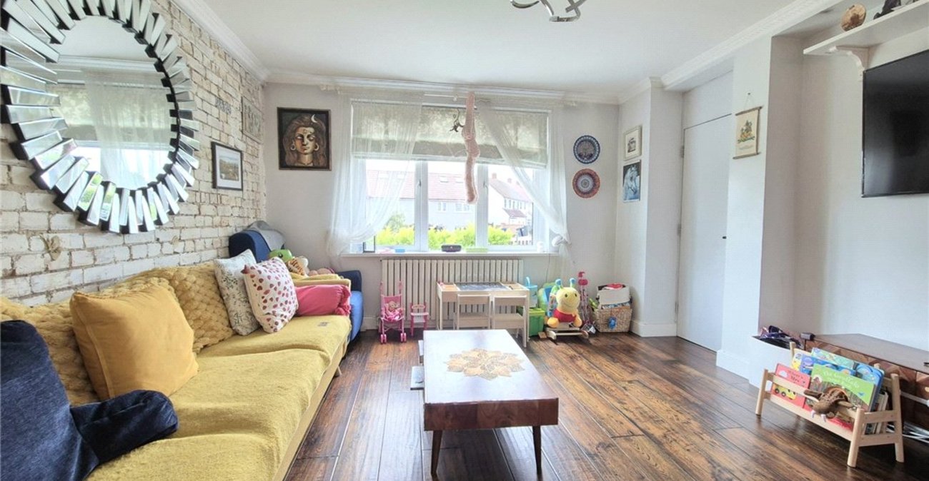 3 bedroom house for sale in St Paul's Cray | Robinson Jackson