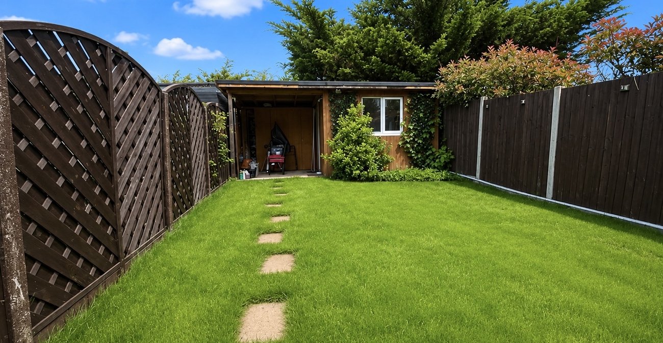 3 bedroom house for sale in St Paul's Cray | Robinson Jackson