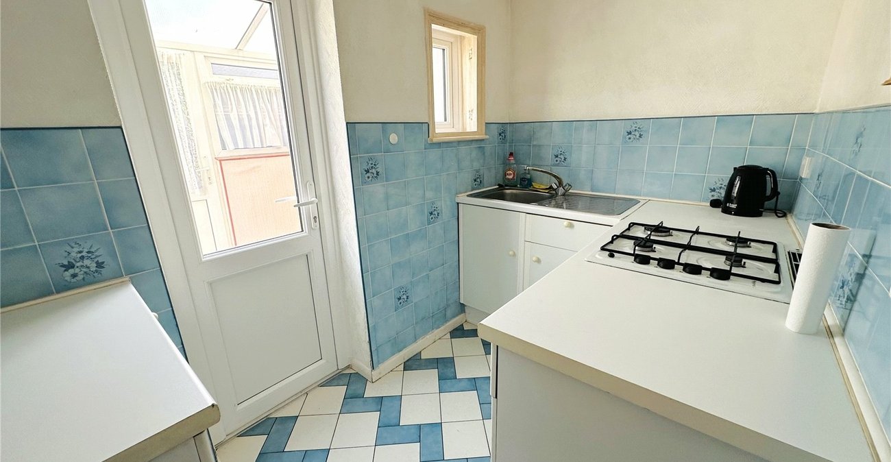 3 bedroom house for sale in London | Robinson Jackson