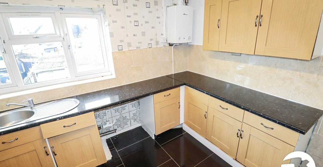 2 bedroom property for sale in Belvedere | Robinson Jackson