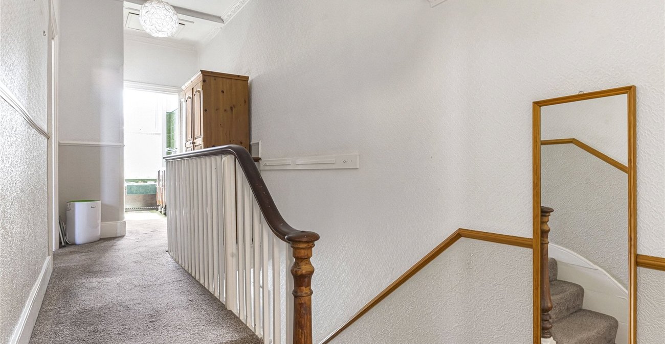 4 bedroom house for sale in Woolwich | Robinson Jackson