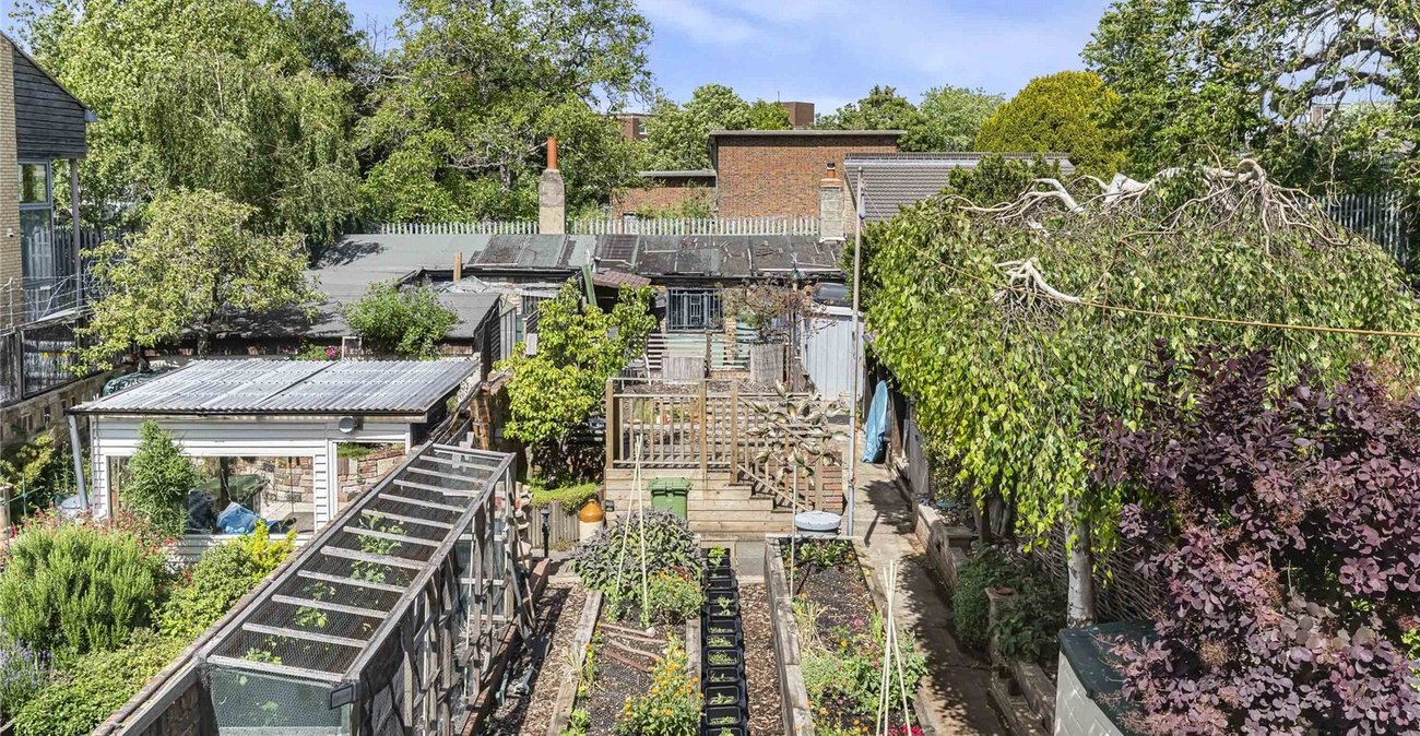 4 bedroom house for sale in Woolwich | Robinson Jackson