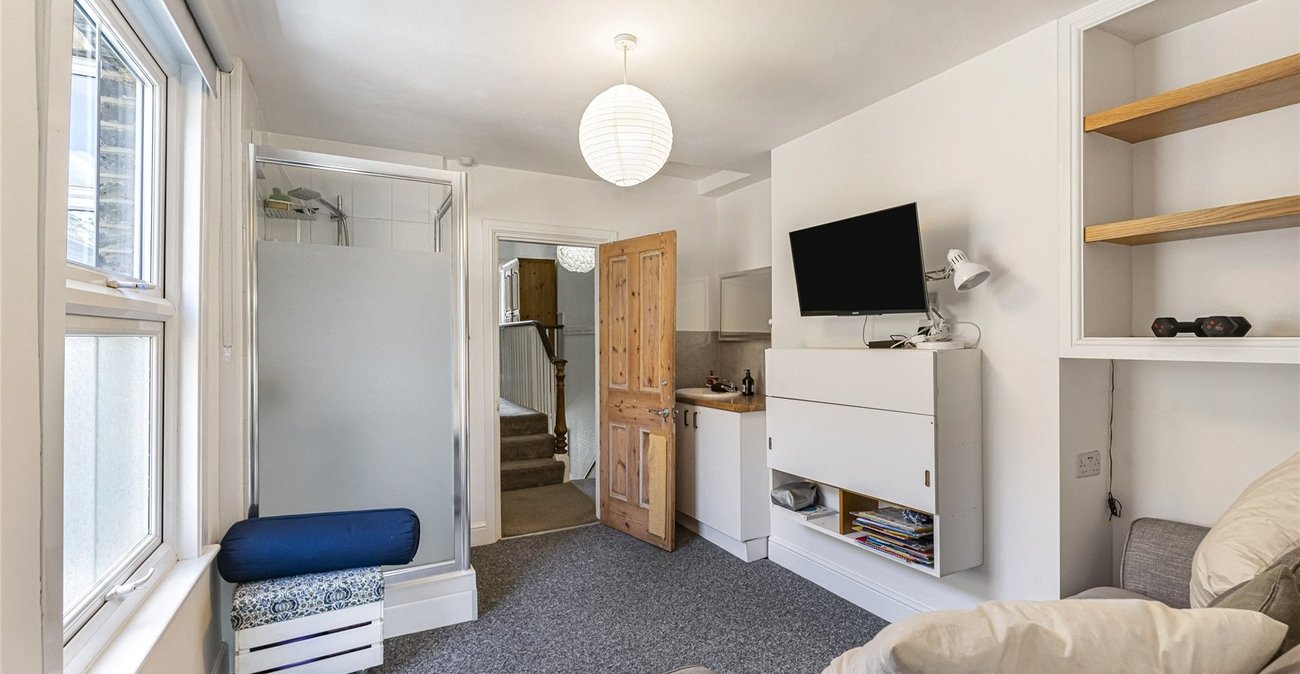 4 bedroom house for sale in Woolwich | Robinson Jackson