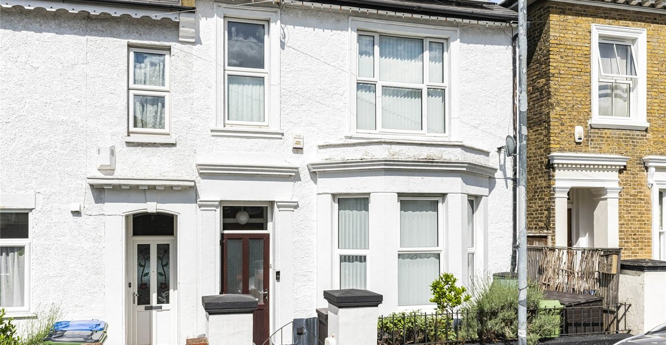 4 bedroom house for sale in Woolwich | Robinson Jackson