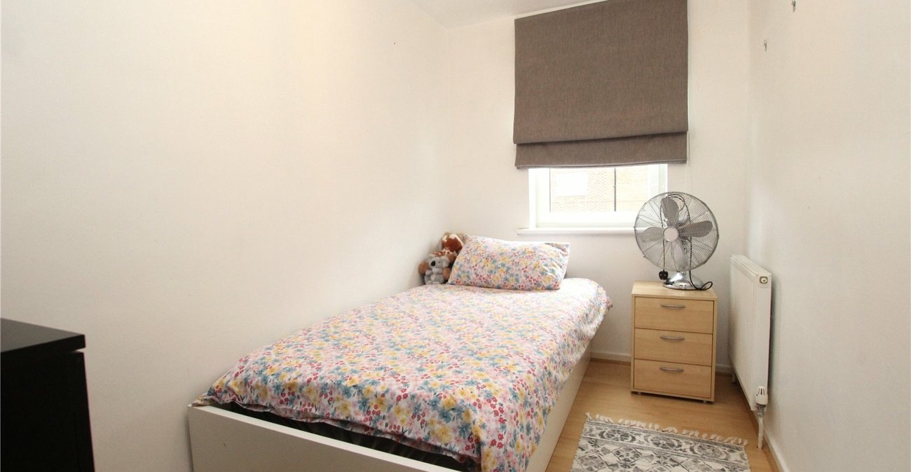 4 bedroom house for sale in Woolwich | Robinson Jackson