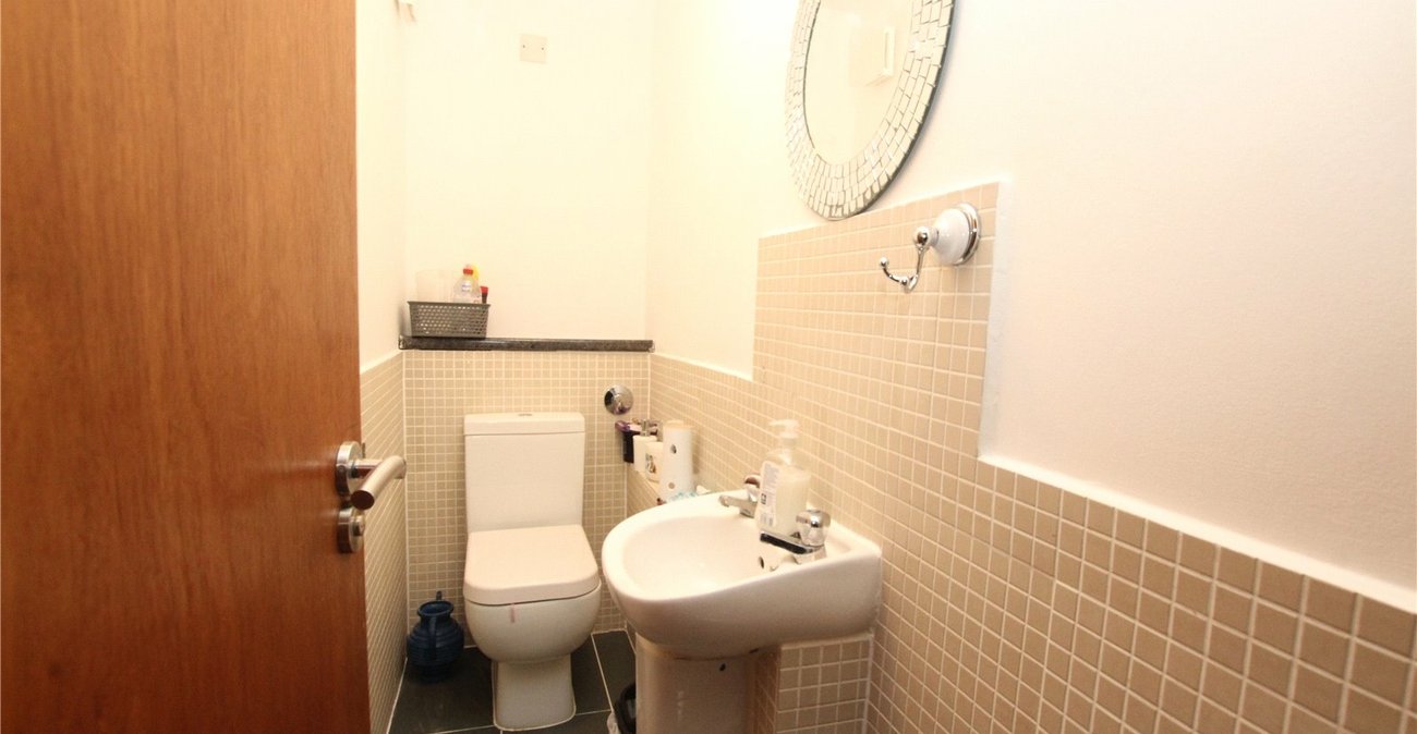 4 bedroom house for sale in Woolwich | Robinson Jackson