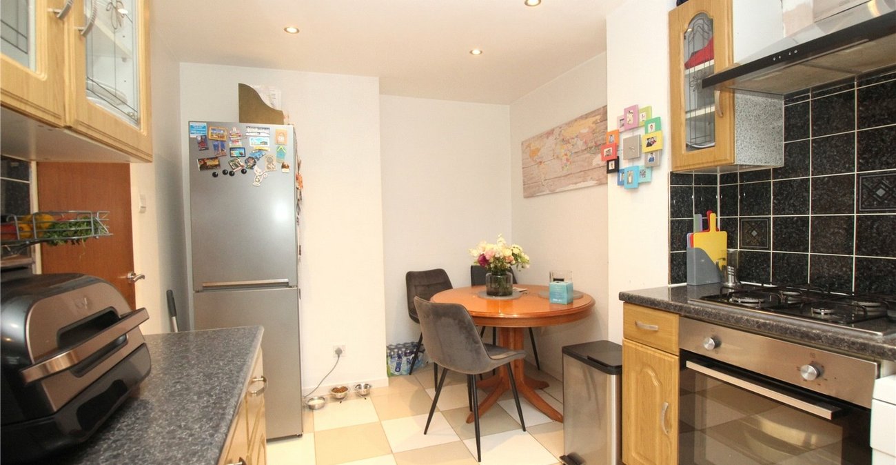 4 bedroom house for sale in Woolwich | Robinson Jackson