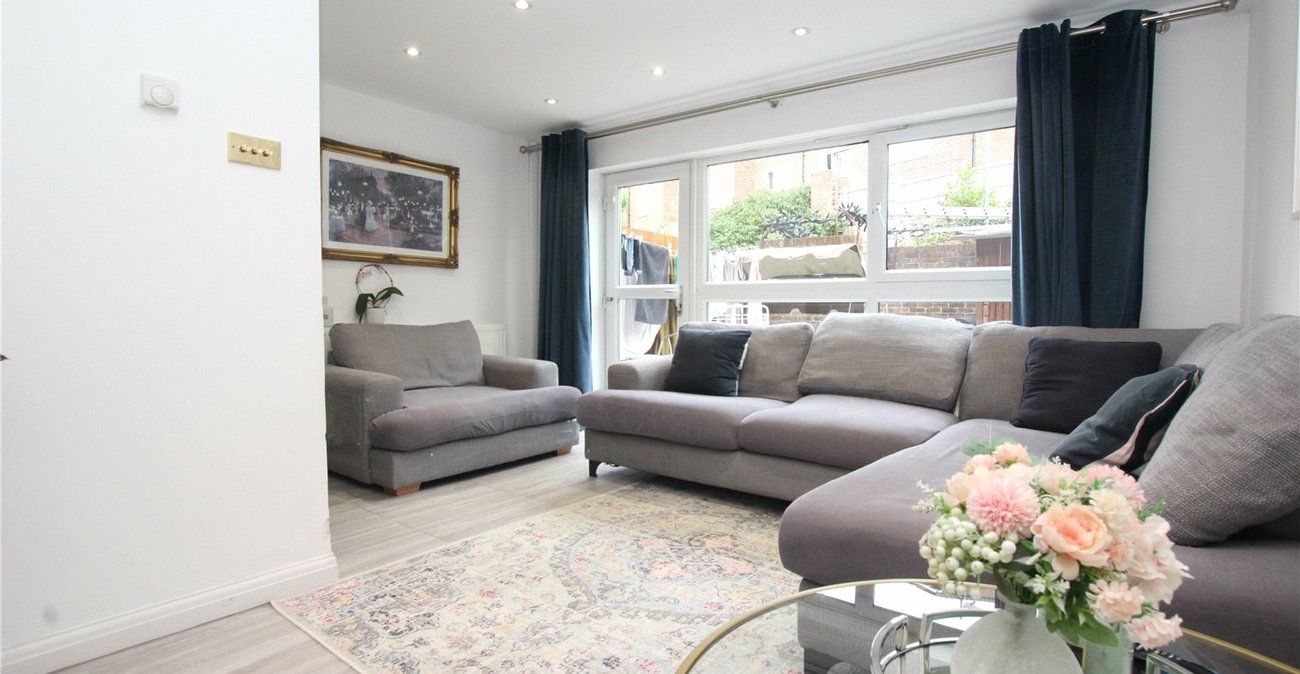 4 bedroom house for sale in Woolwich | Robinson Jackson