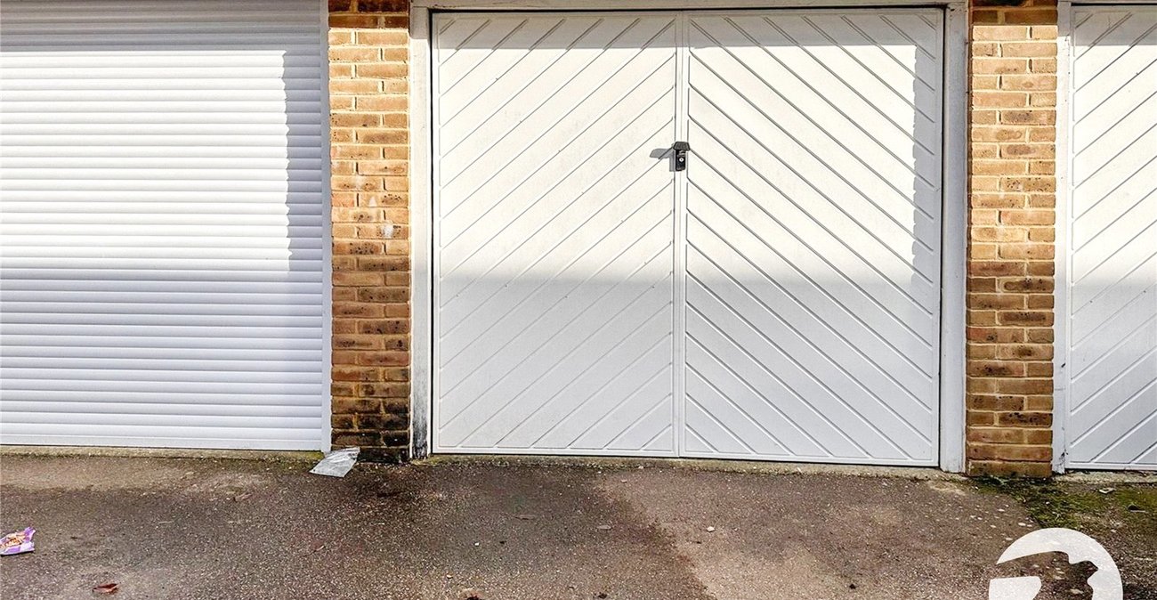 3 bedroom property for sale in Hoo | Robinson Michael & Jackson