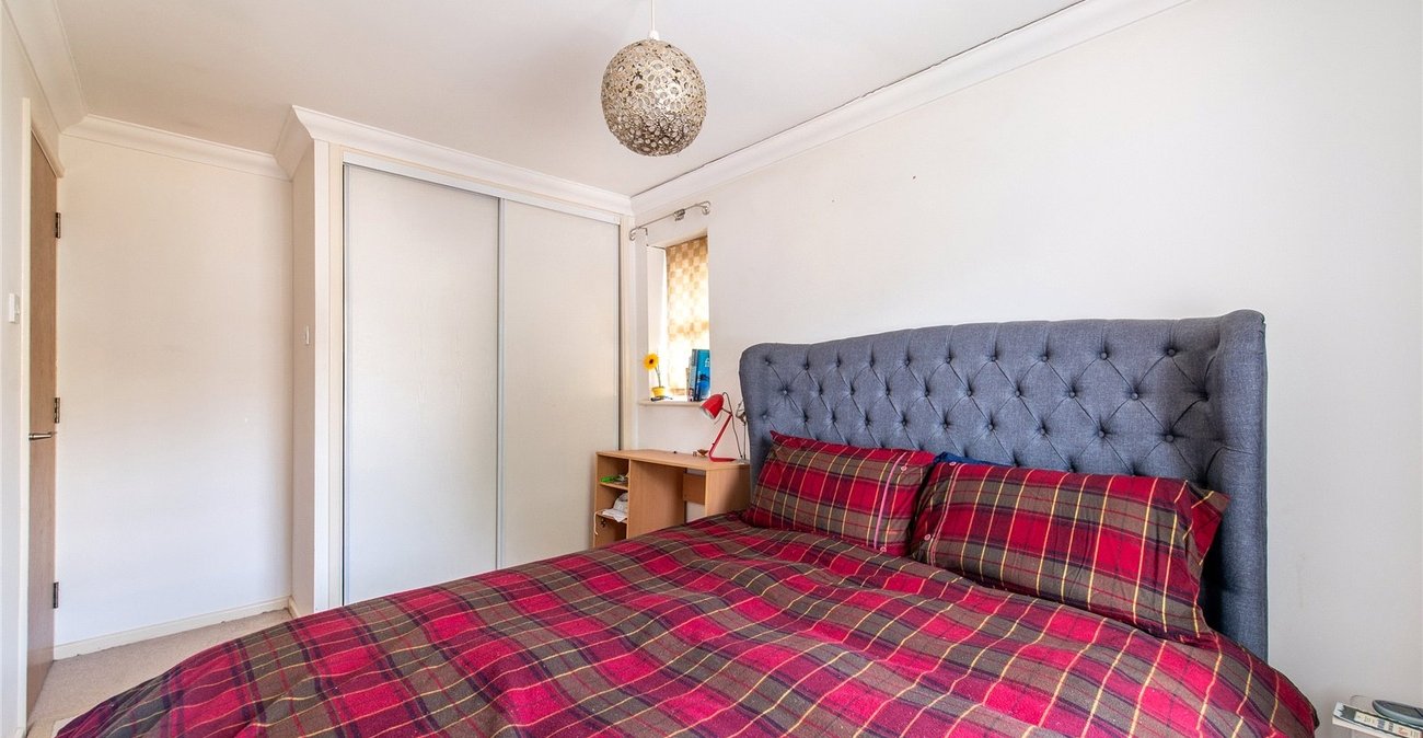 2 bedroom property for sale in Maidstone | Robinson Michael & Jackson