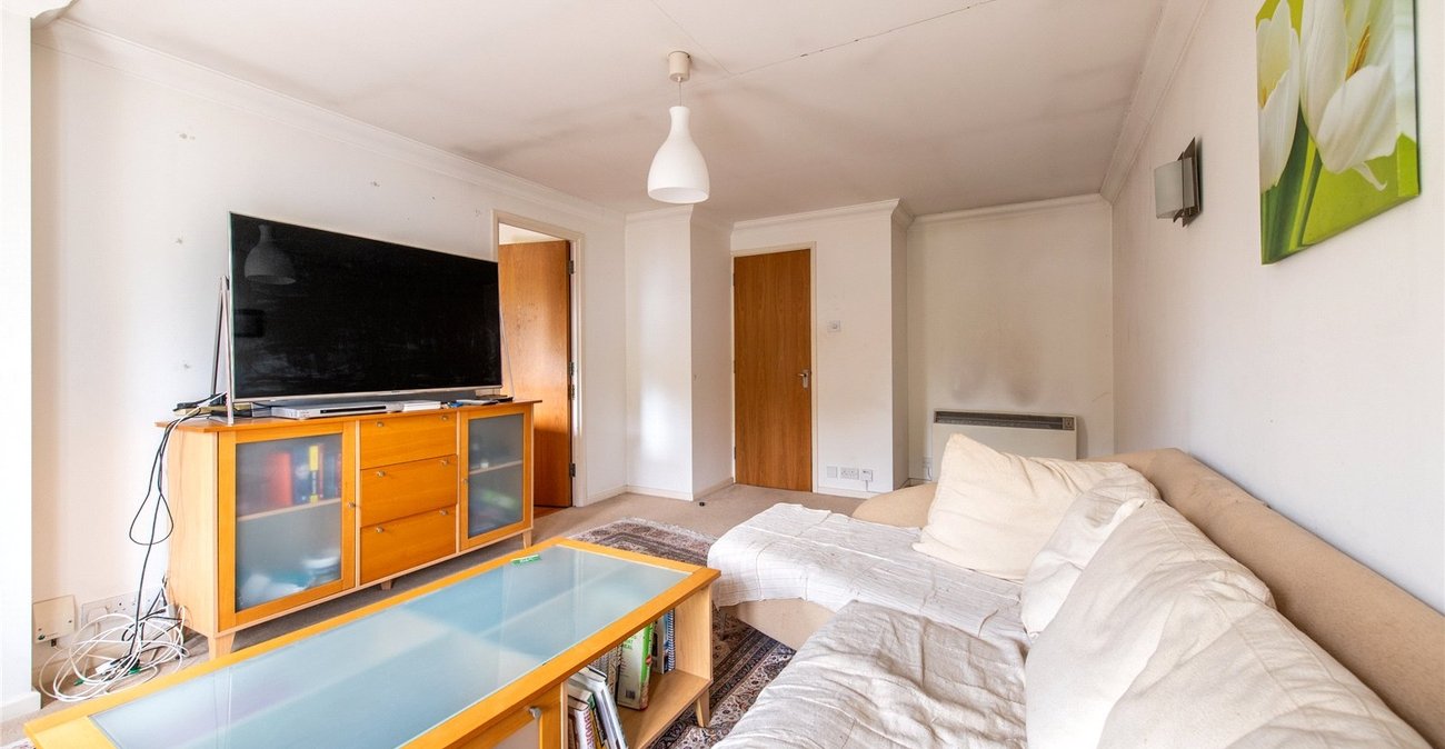 2 bedroom property for sale in Maidstone | Robinson Michael & Jackson