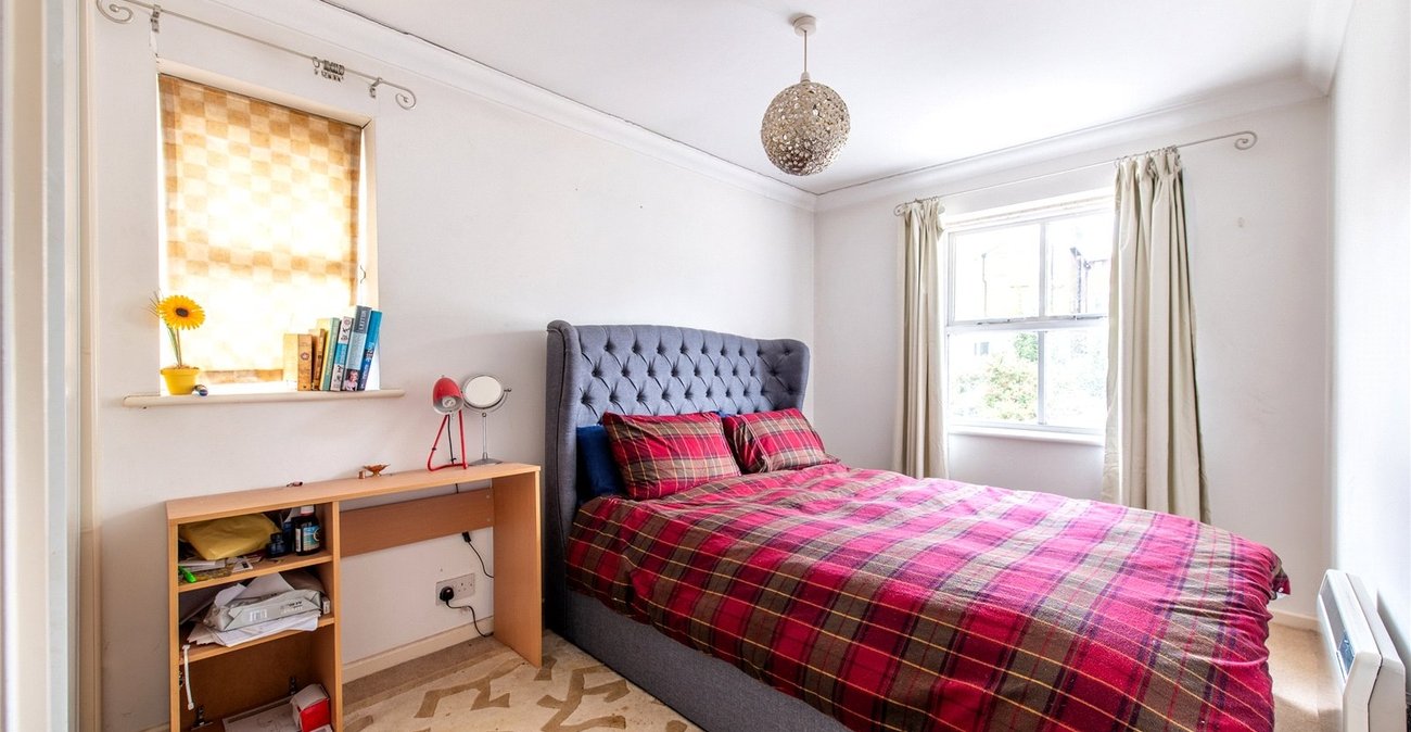 2 bedroom property for sale in Maidstone | Robinson Michael & Jackson